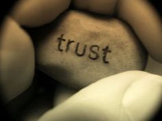 09 40 28 0 12 40 28 0 trust1
